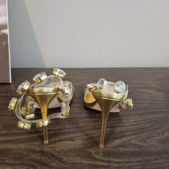 Azalea Wang "Everly" Gold 12M Heels - Picture 6 of 8